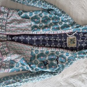 Billabong Teal, Navy and Pink Printed Lightweight Reversible Hoodie.